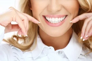 Beneficios sonreír salud mujer