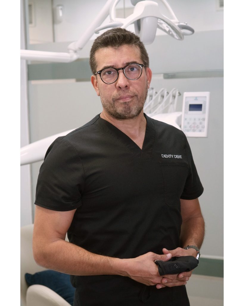 Dr. Ricardo Castillo